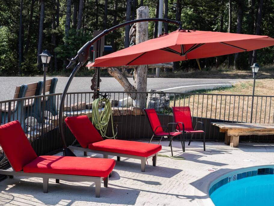 Stonegate Lodge King Bed, Wifi, 50In Roku Tv, Salt Water Pool Room #108 Eureka Springs Exterior foto